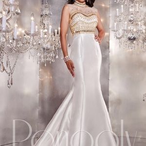 BLACK AND GOLD PANOPLY PROM DRESS
